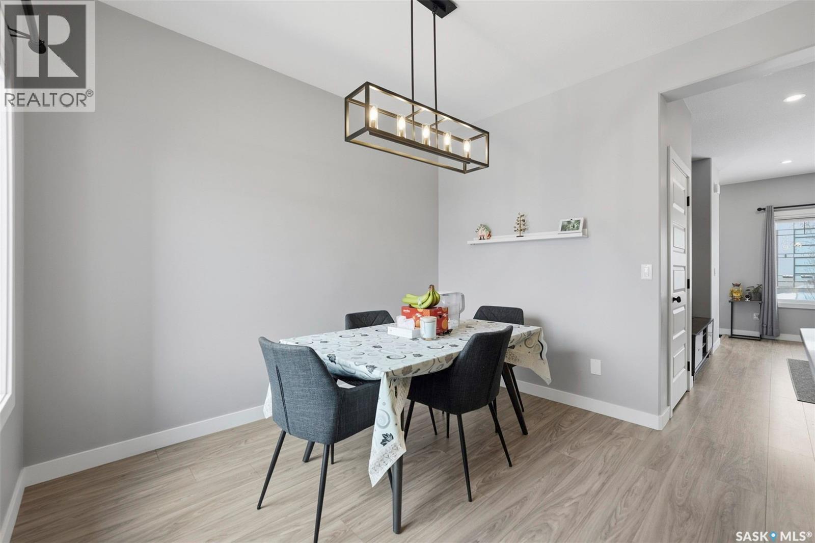 608 Brighton Gate, Saskatoon, SK - Indoor Photo Showing Dining Room