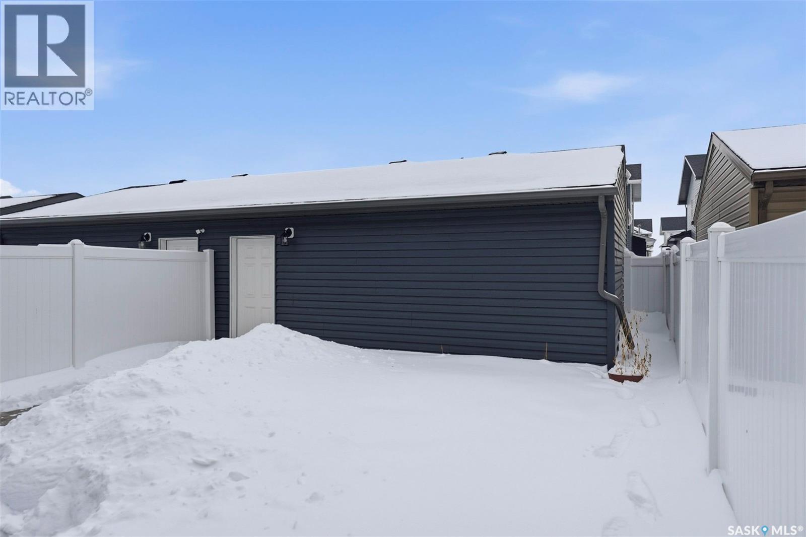 608 Brighton Gate, Saskatoon, SK - Outdoor