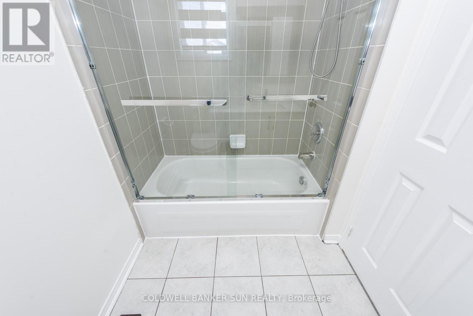 13 Travis Crescent, Brampton, ON - Indoor Photo Showing Bathroom