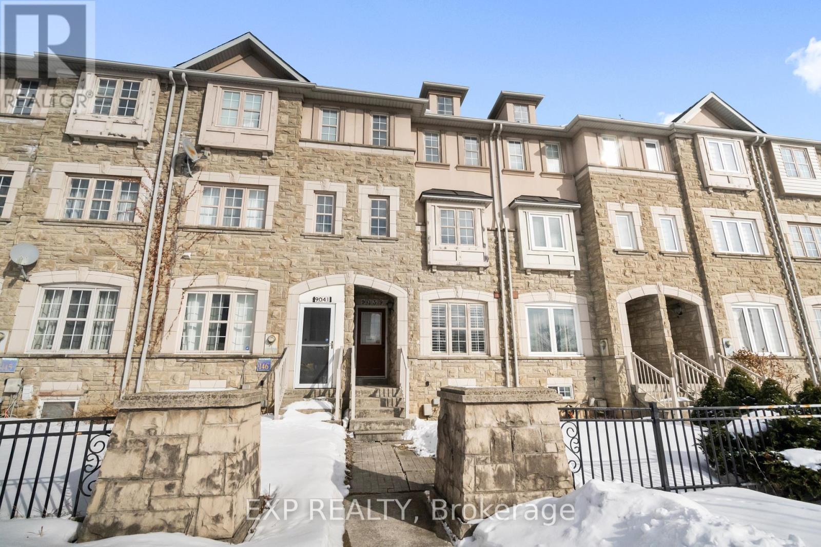 9039 Yonge Street, Richmond Hill, ON - Outdoor With Facade