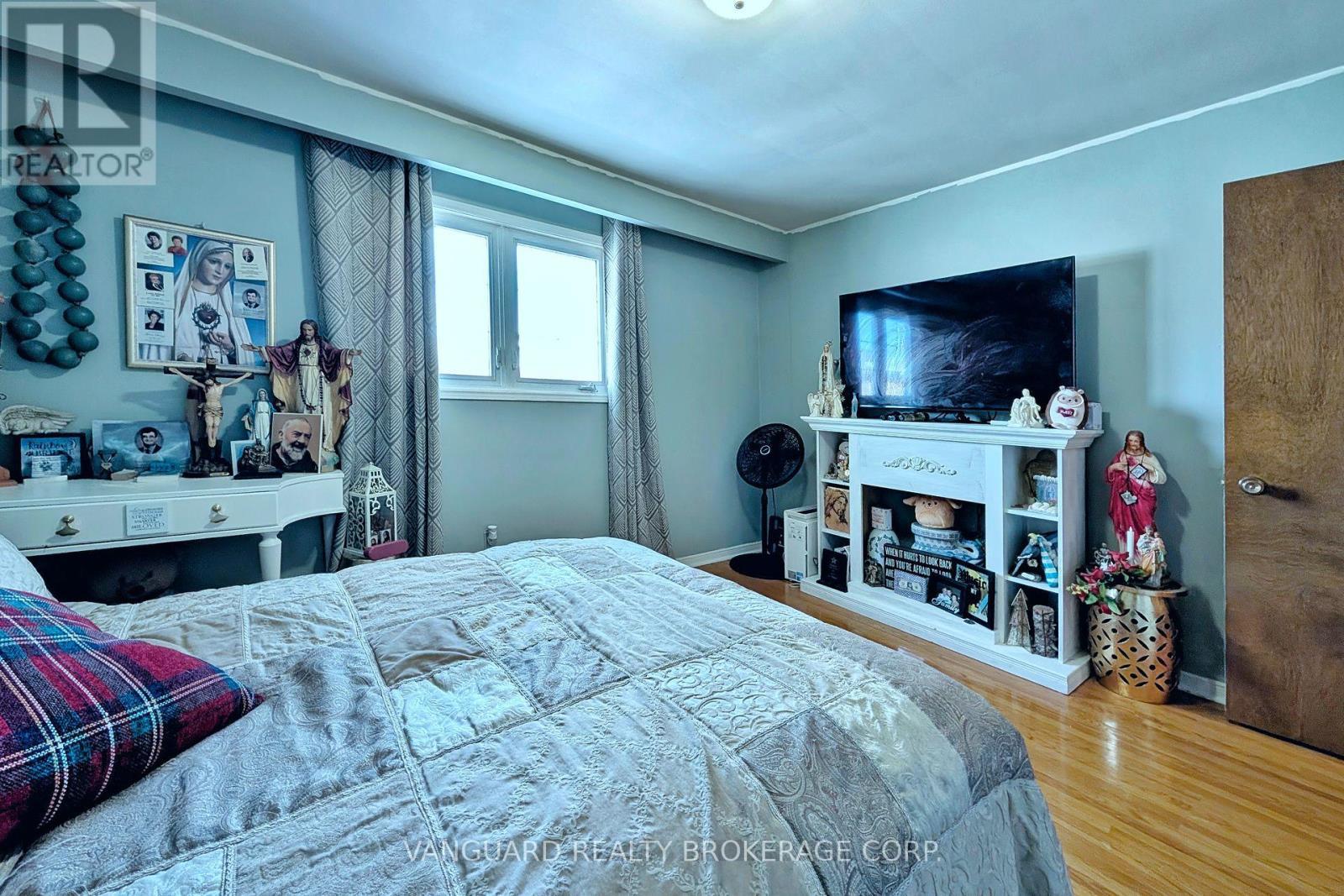92 Skelton Boulevard, Brampton, ON - Indoor Photo Showing Bedroom