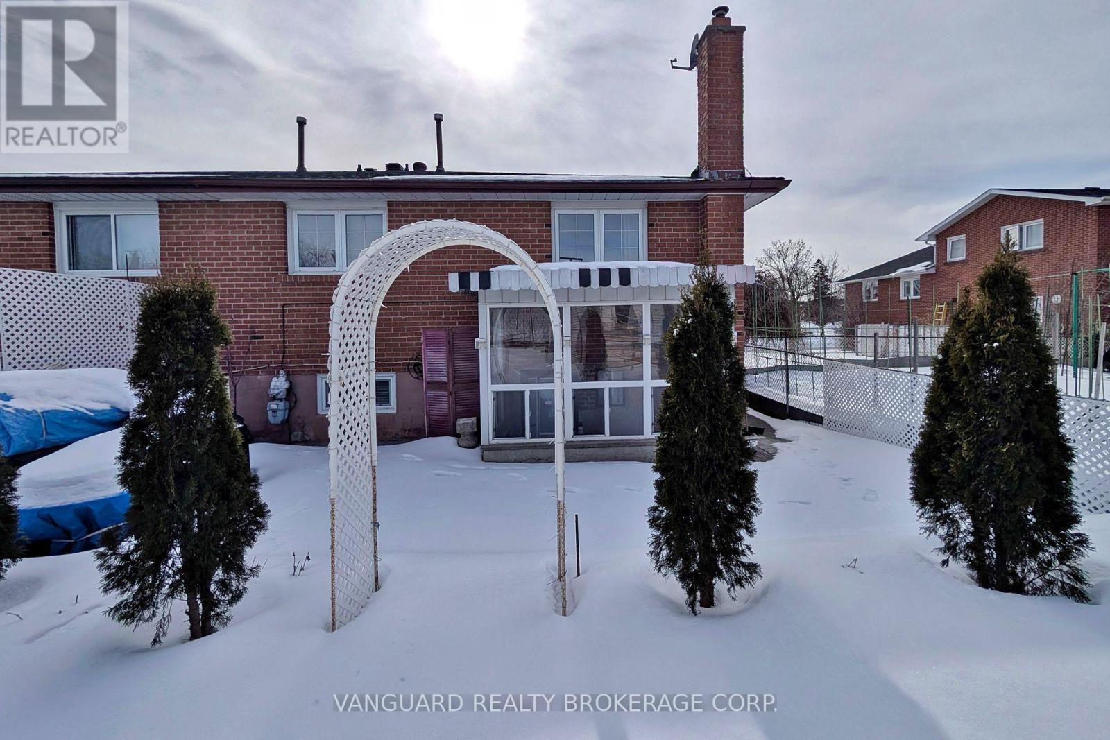 92 Skelton Boulevard, Brampton, ON - Outdoor