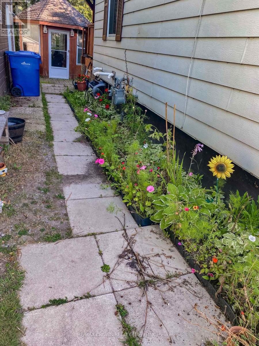 89 Devonshire Street, Kapuskasing, ON - Outdoor