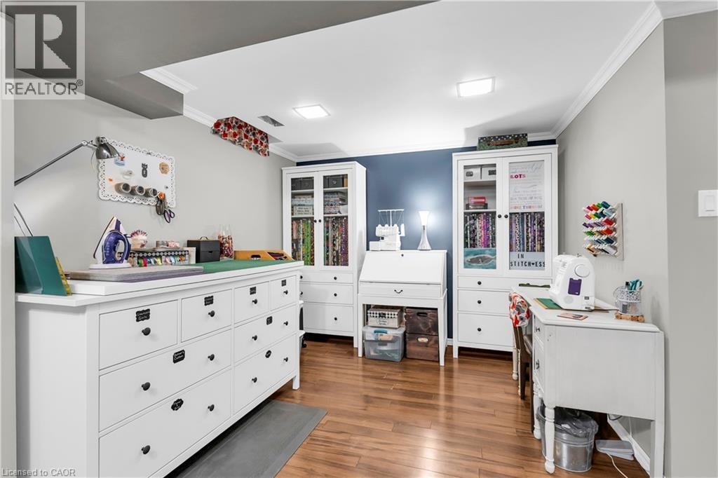 99 Lynden Circle, Georgetown, ON - Indoor Photo Showing Bedroom