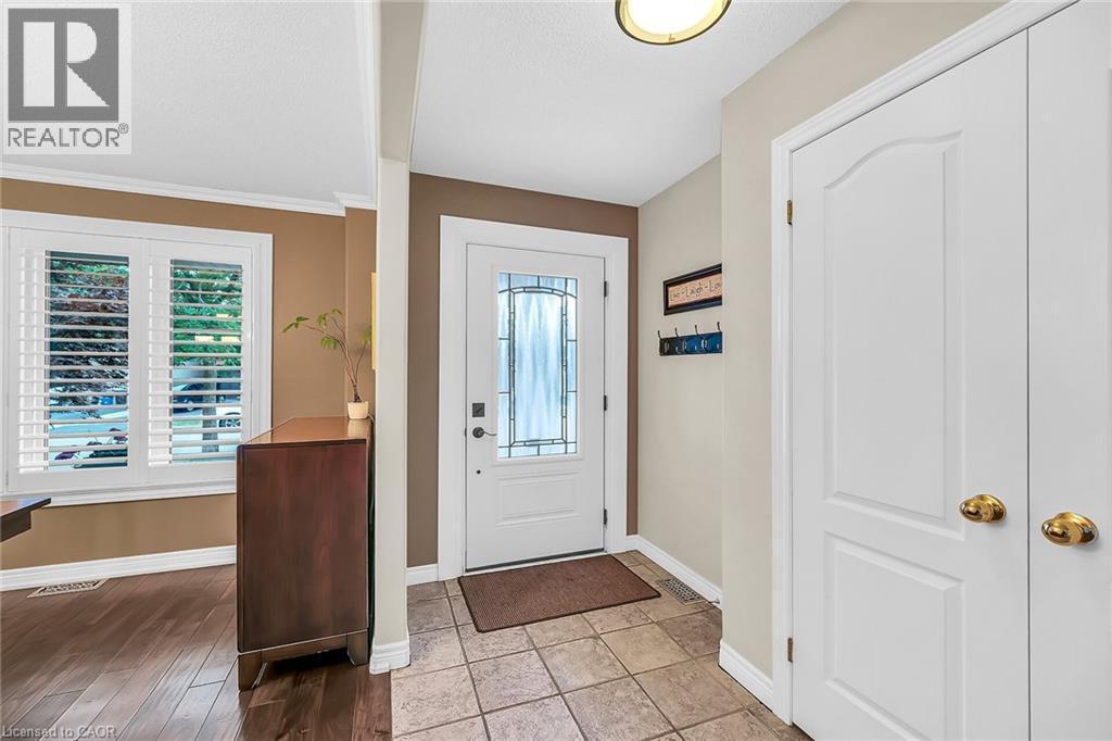 2371 Pathfinder Drive, Burlington, ON - Indoor Photo Showing Other Room