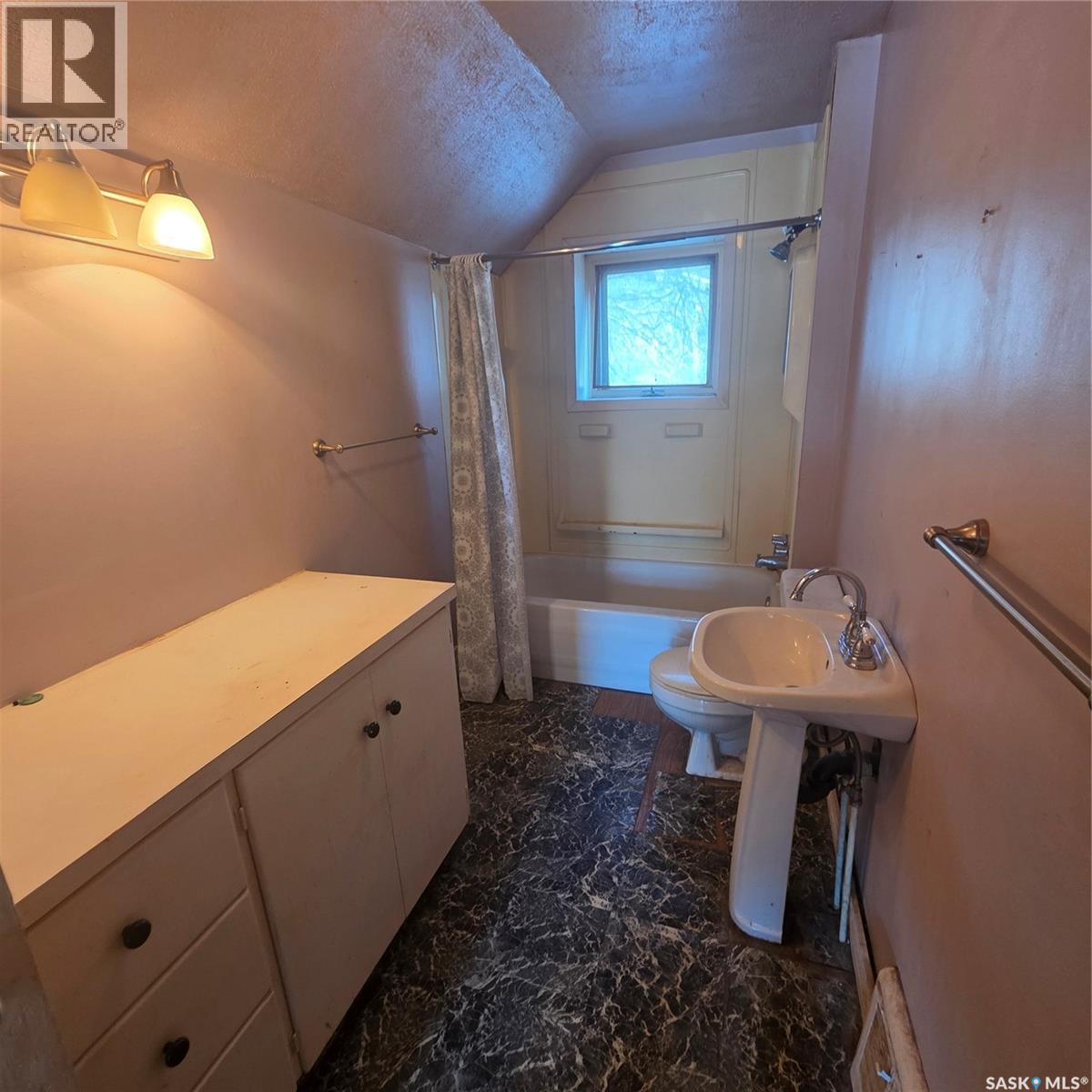 554 7Th Street E, Prince Albert, SK