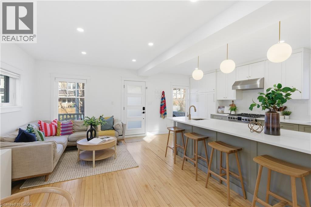 Open concept living. It's bright, open and warm - 73 Arkell Street, Hamilton, ON - Indoor Photo Showing Living Room