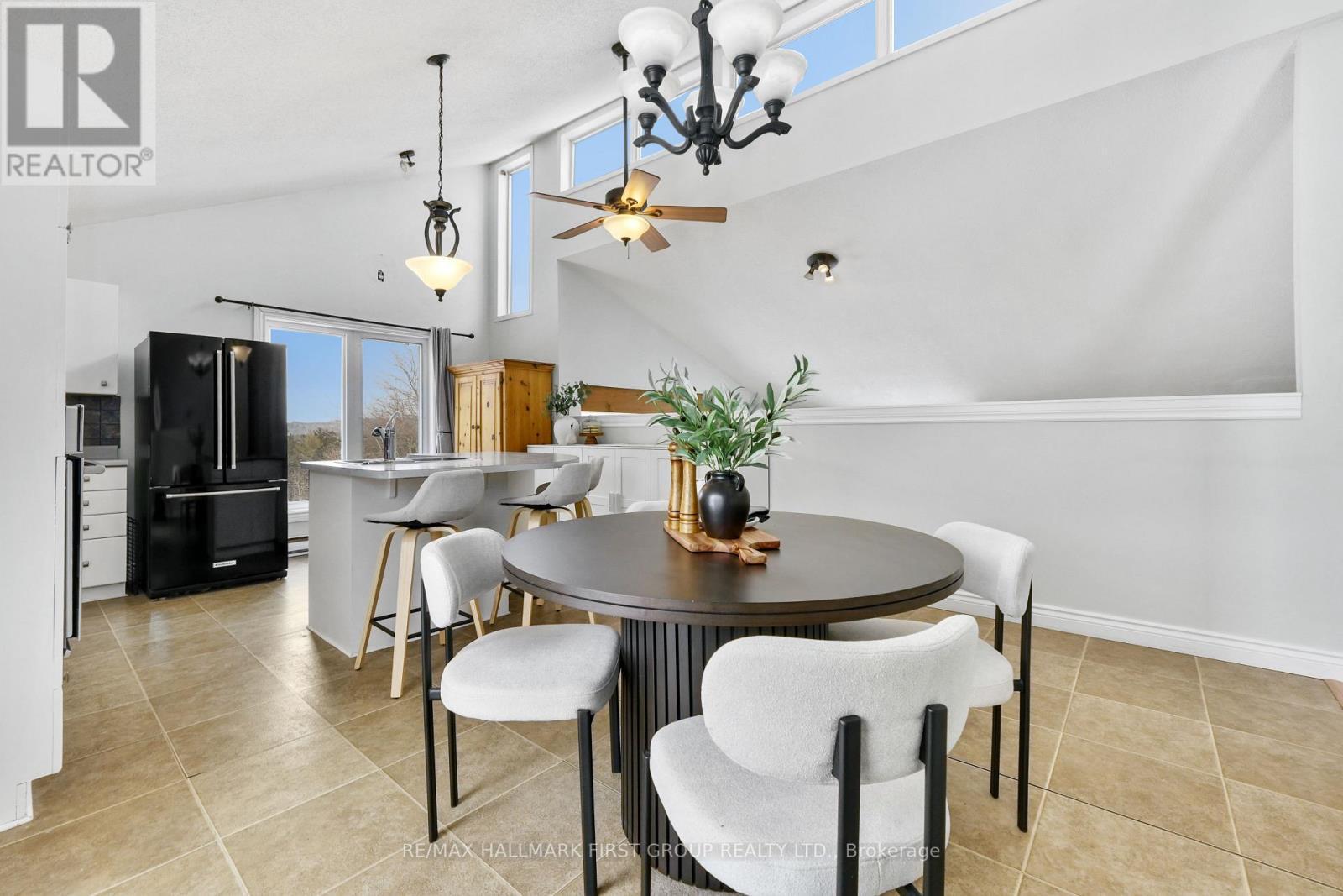 110 Davis Road, Alnwick/Haldimand, ON - Indoor Photo Showing Dining Room