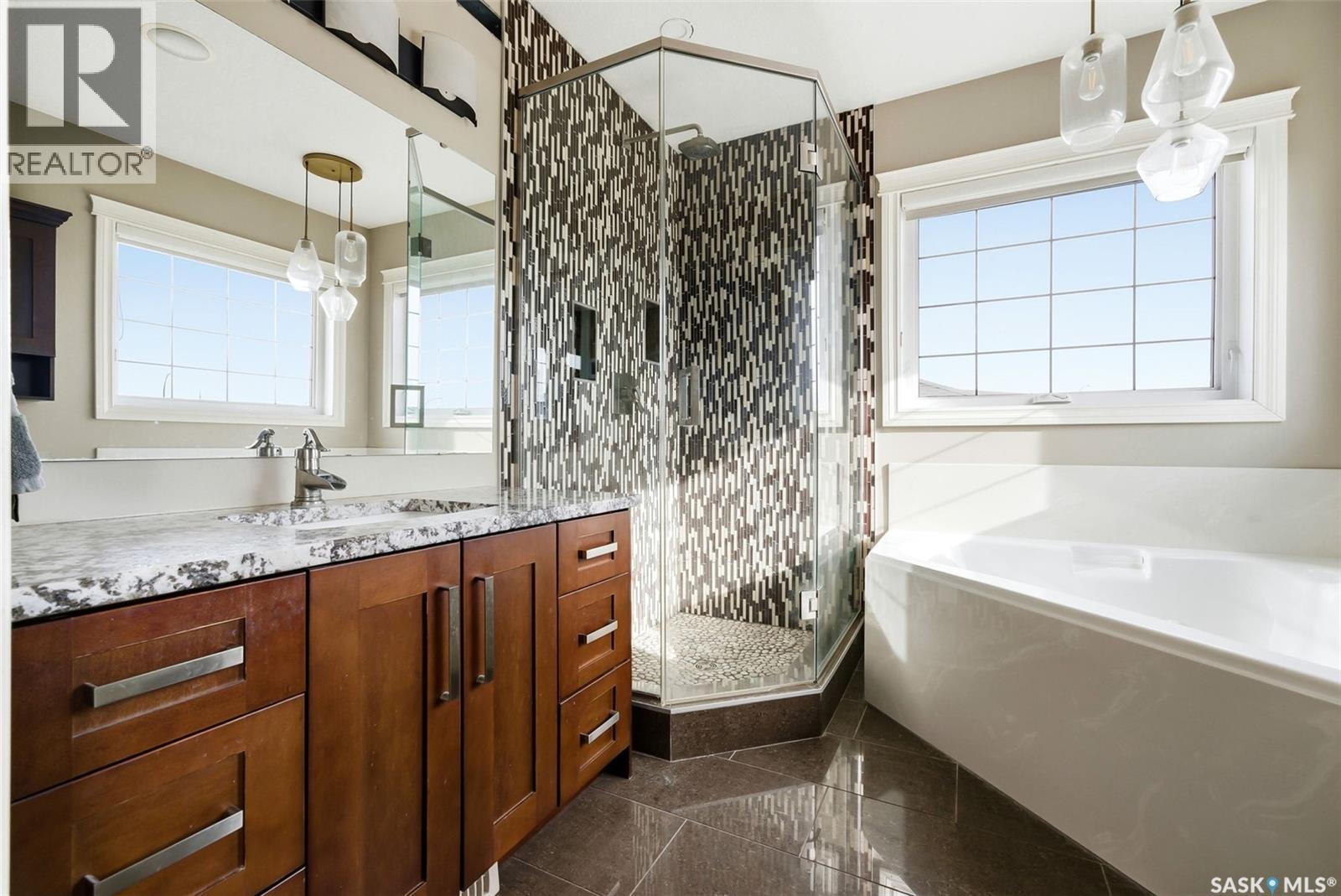 4522 Brass Crescent, Regina, SK - Indoor Photo Showing Bathroom