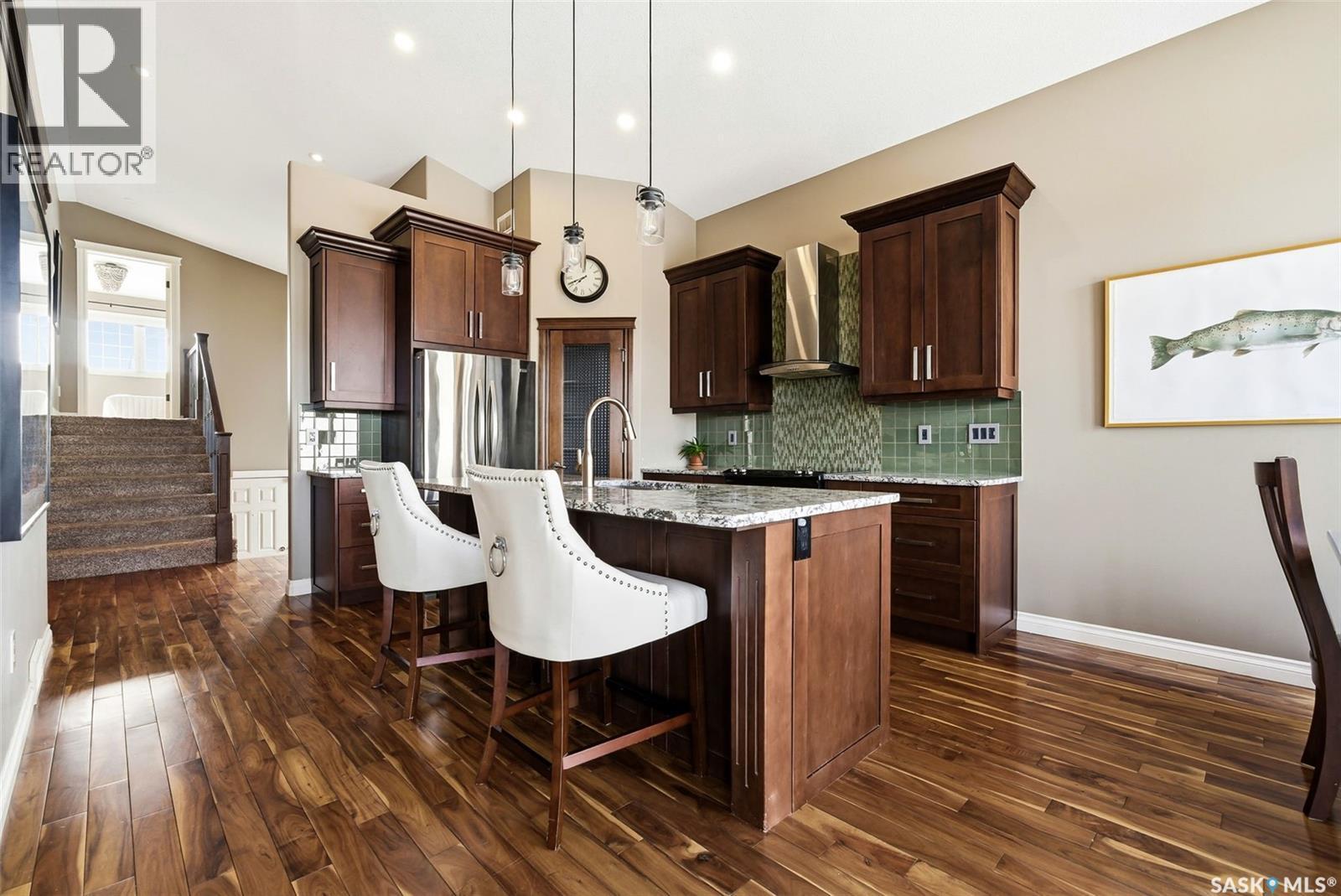 4522 Brass Crescent, Regina, SK - Indoor Photo Showing Kitchen With Stainless Steel Kitchen With Upgraded Kitchen