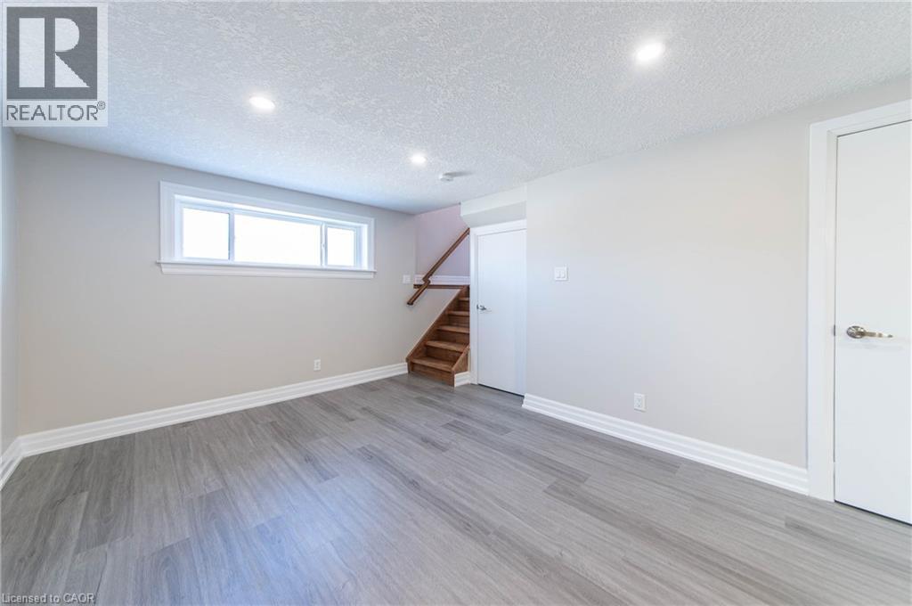 153 Sugar Maple Street, Kitchener, ON - Indoor Photo Showing Other Room