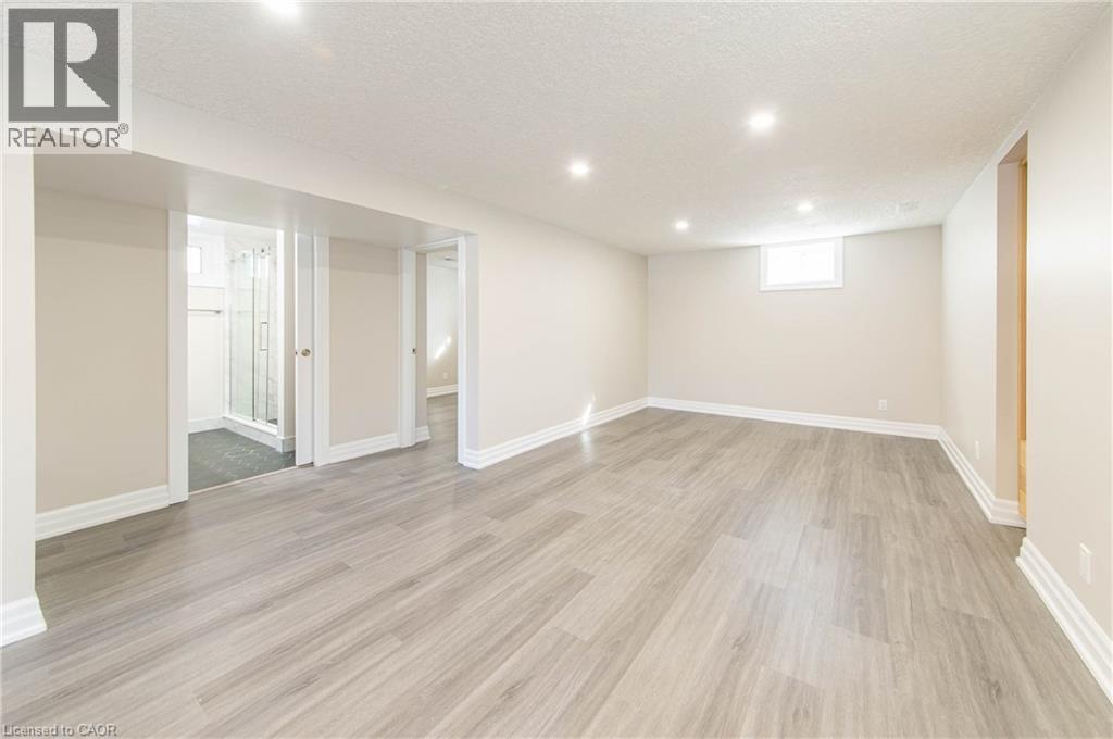 153 Sugar Maple Street, Kitchener, ON - Indoor