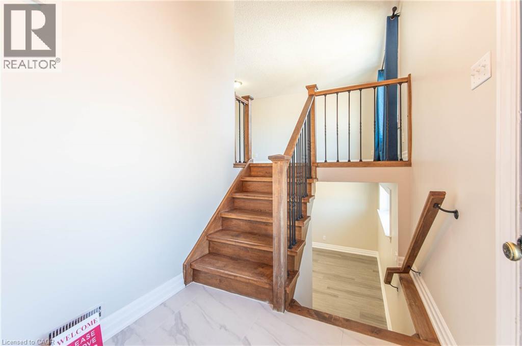 153 Sugar Maple Street, Kitchener, ON - Indoor Photo Showing Other Room