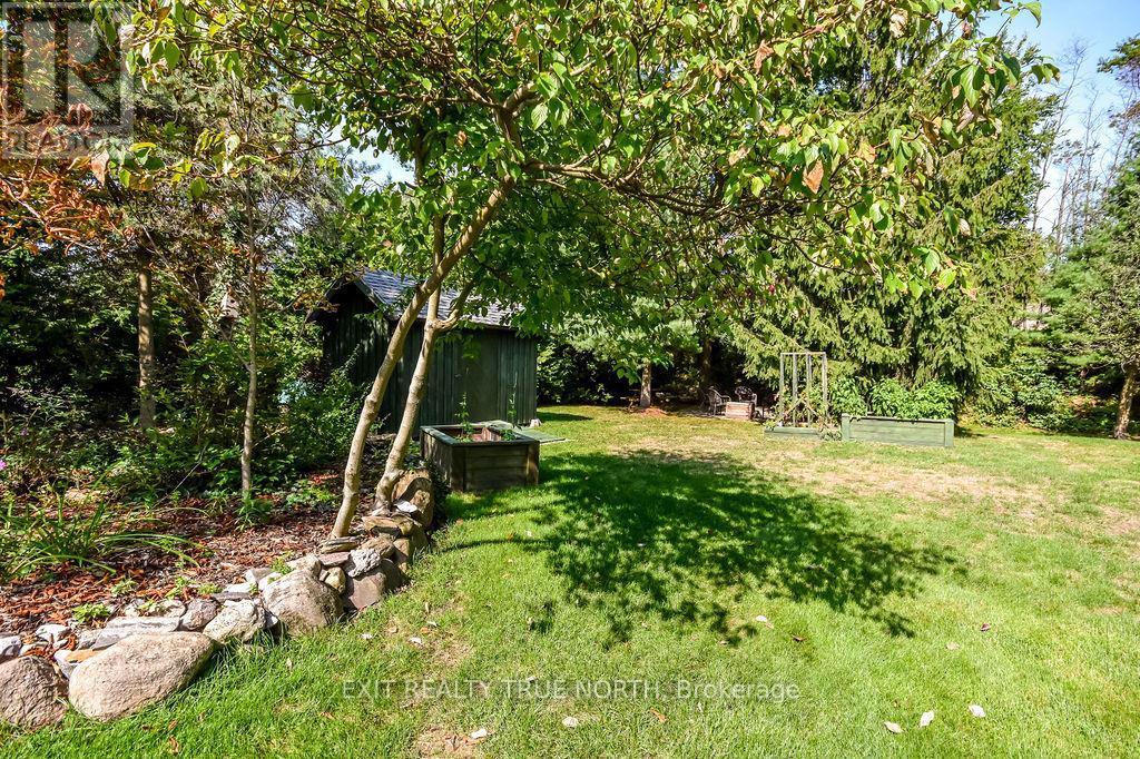28 Nicholson Crescent, Springwater, ON - Outdoor