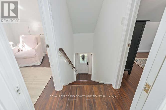 284 Ivon Avenue, Hamilton, ON - Indoor Photo Showing Other Room