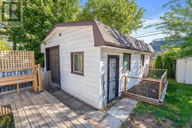 284 Ivon Avenue, Hamilton, ON - Outdoor With Deck Patio Veranda With Exterior