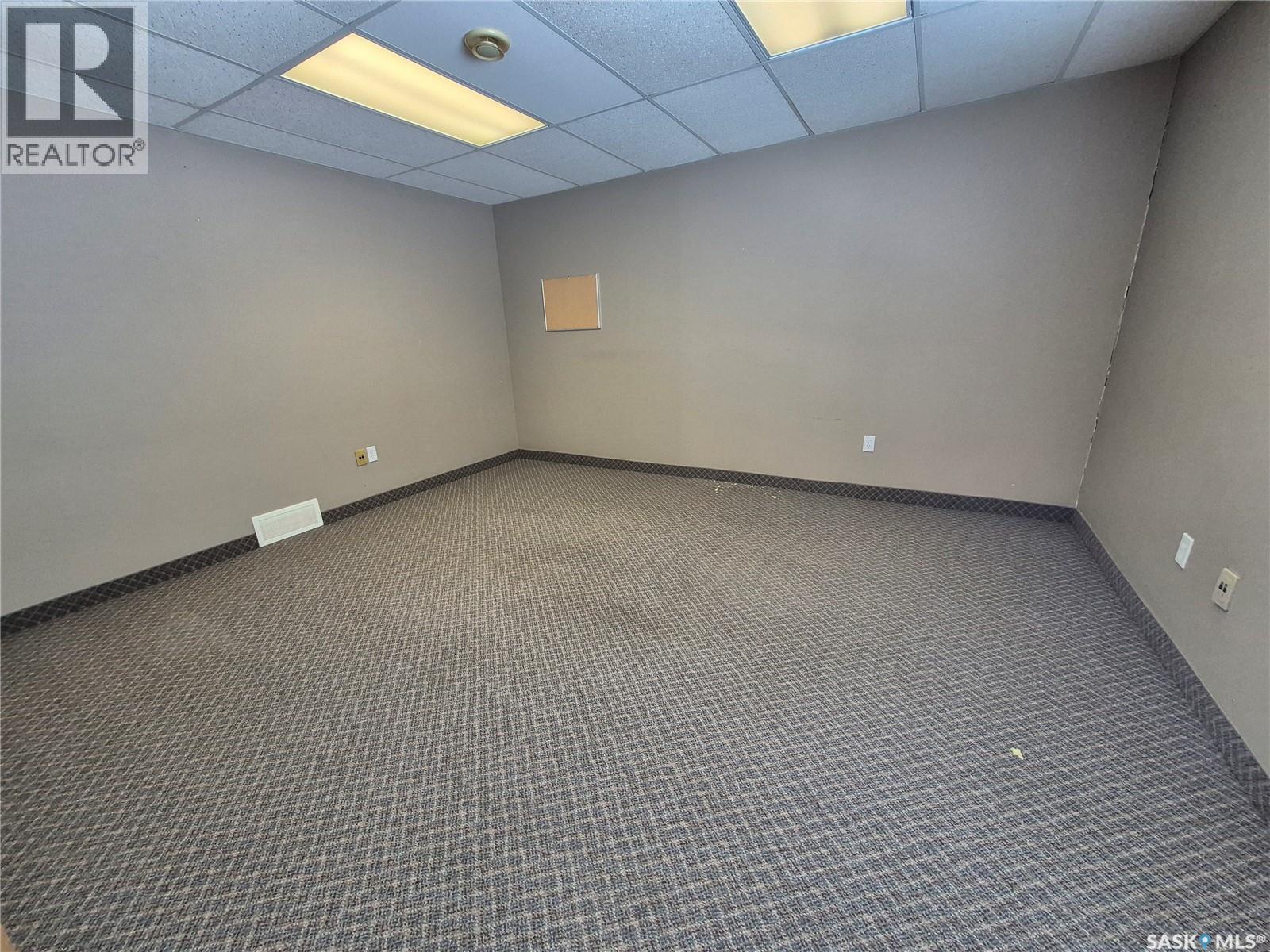 24 12Th Street Ne, Weyburn, SK