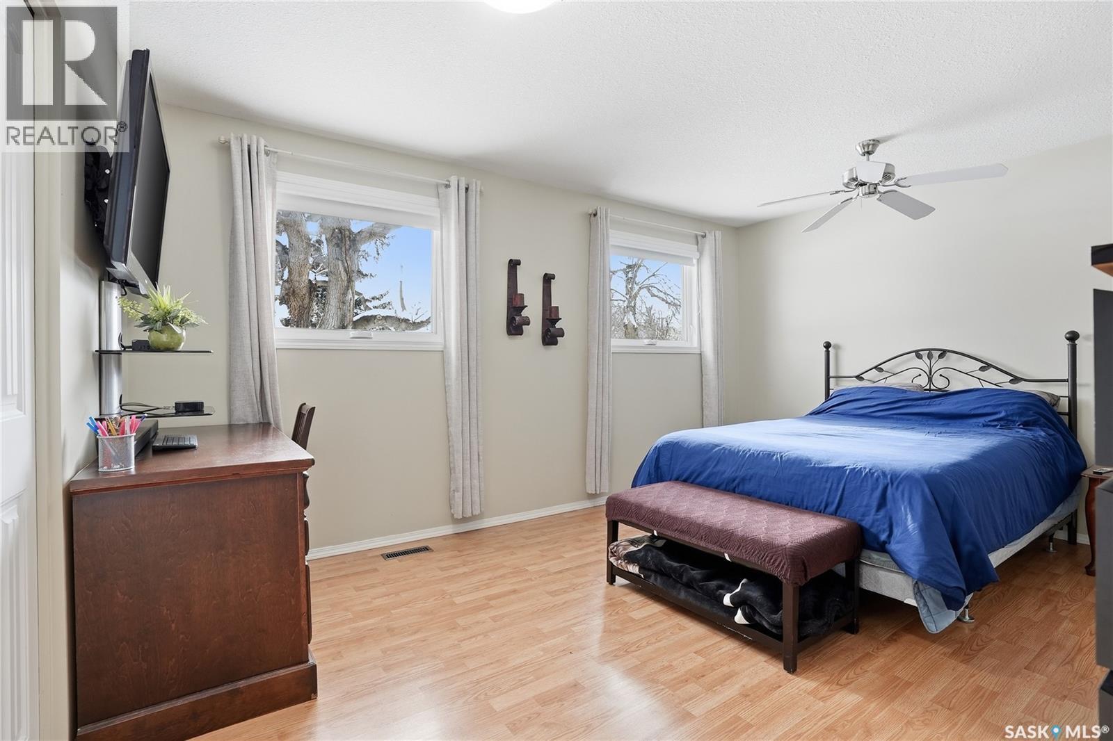 66 Confederation Crescent, Saskatoon, SK - Indoor Photo Showing Bedroom