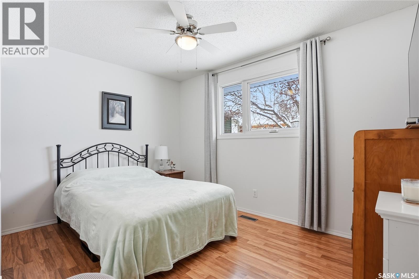 66 Confederation Crescent, Saskatoon, SK - Indoor Photo Showing Bedroom