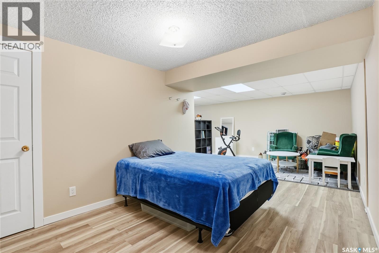 66 Confederation Crescent, Saskatoon, SK - Indoor Photo Showing Bedroom