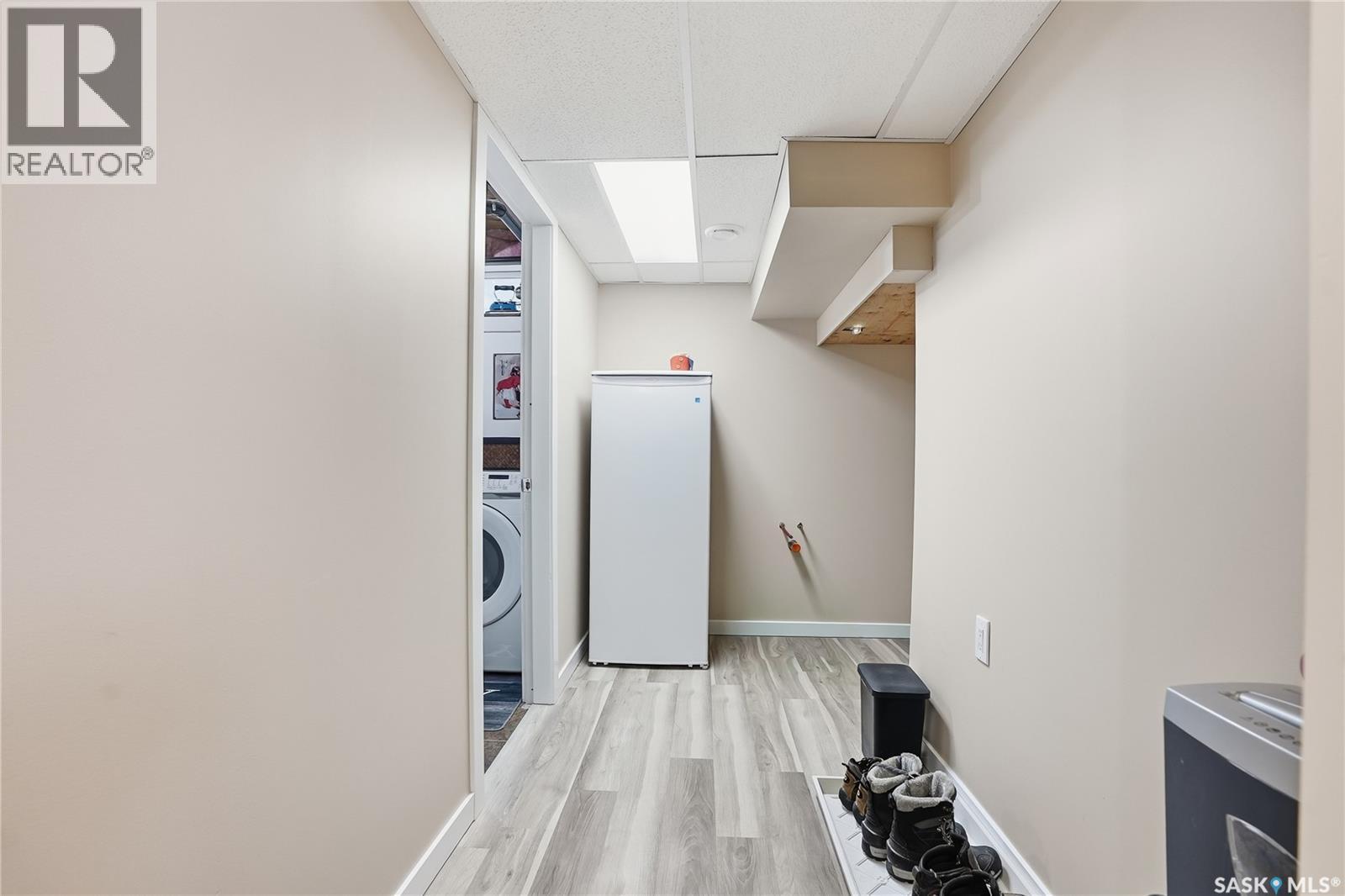 66 Confederation Crescent, Saskatoon, SK - Indoor Photo Showing Laundry Room