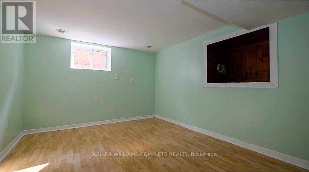 20 East 18Th Street, Hamilton, ON - Indoor Photo Showing Other Room