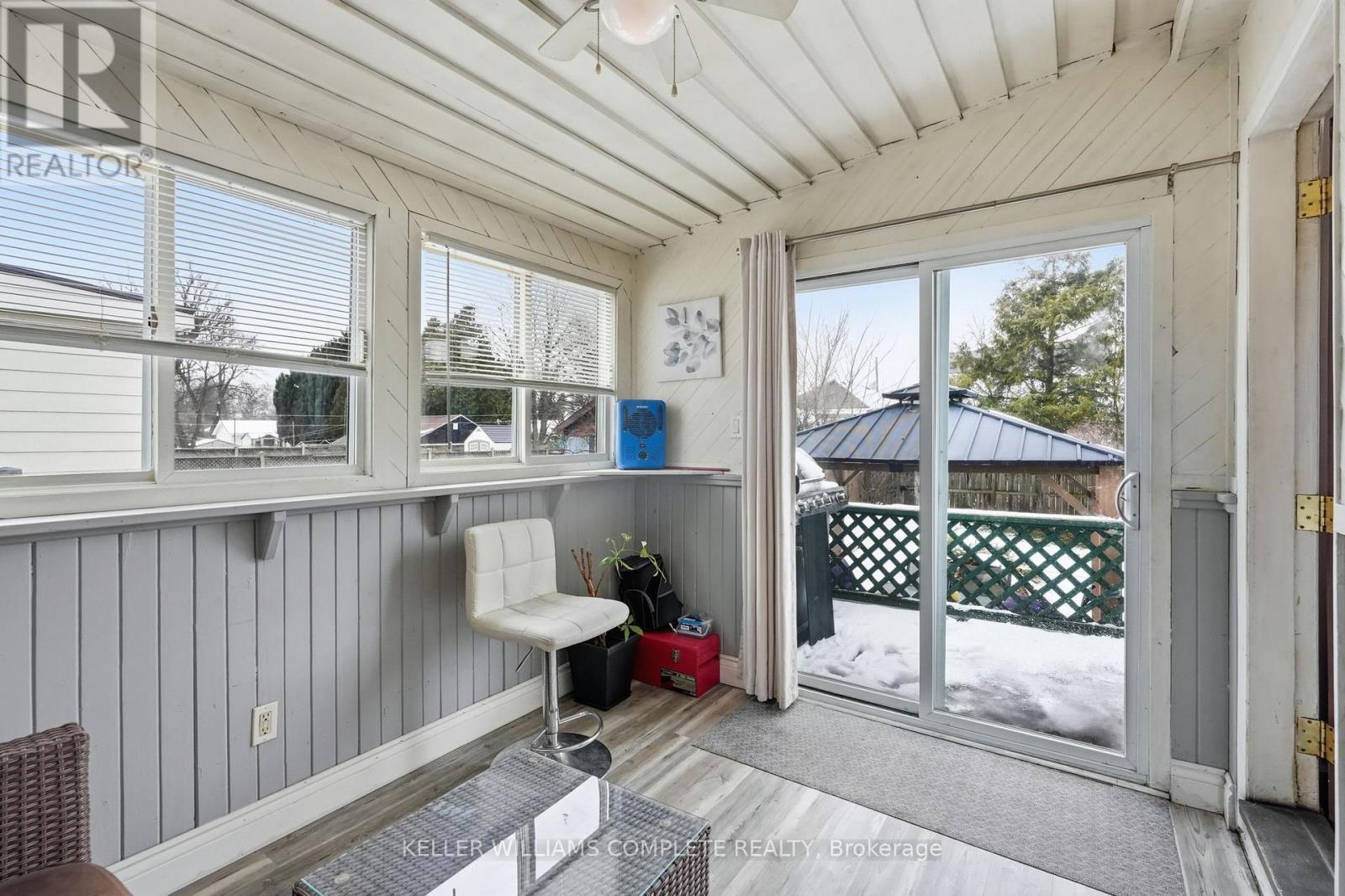 20 East 18Th Street, Hamilton, ON - With Deck Patio Veranda With Exterior