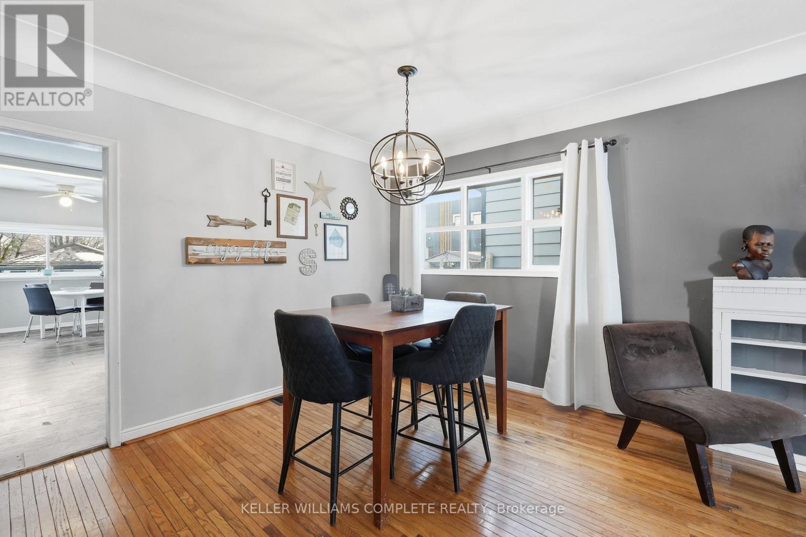 20 East 18Th Street, Hamilton, ON - Indoor Photo Showing Dining Room