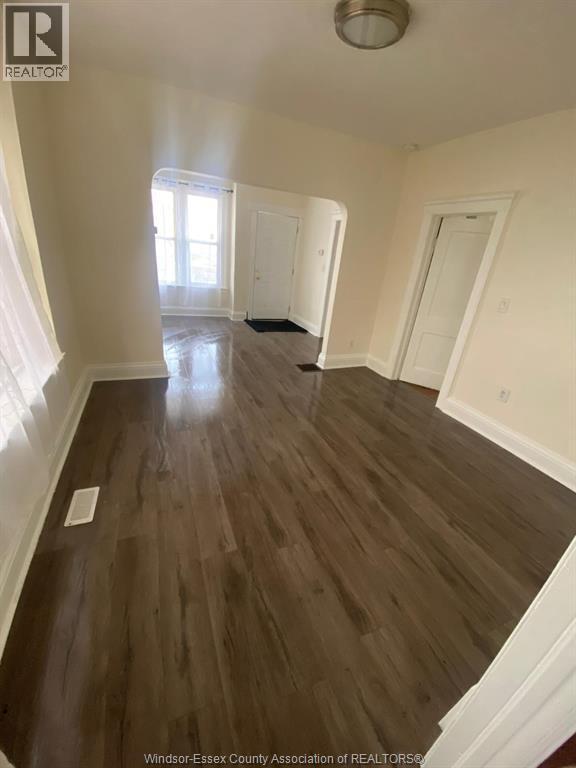 1231 Windsor, Windsor, ON - Indoor Photo Showing Other Room