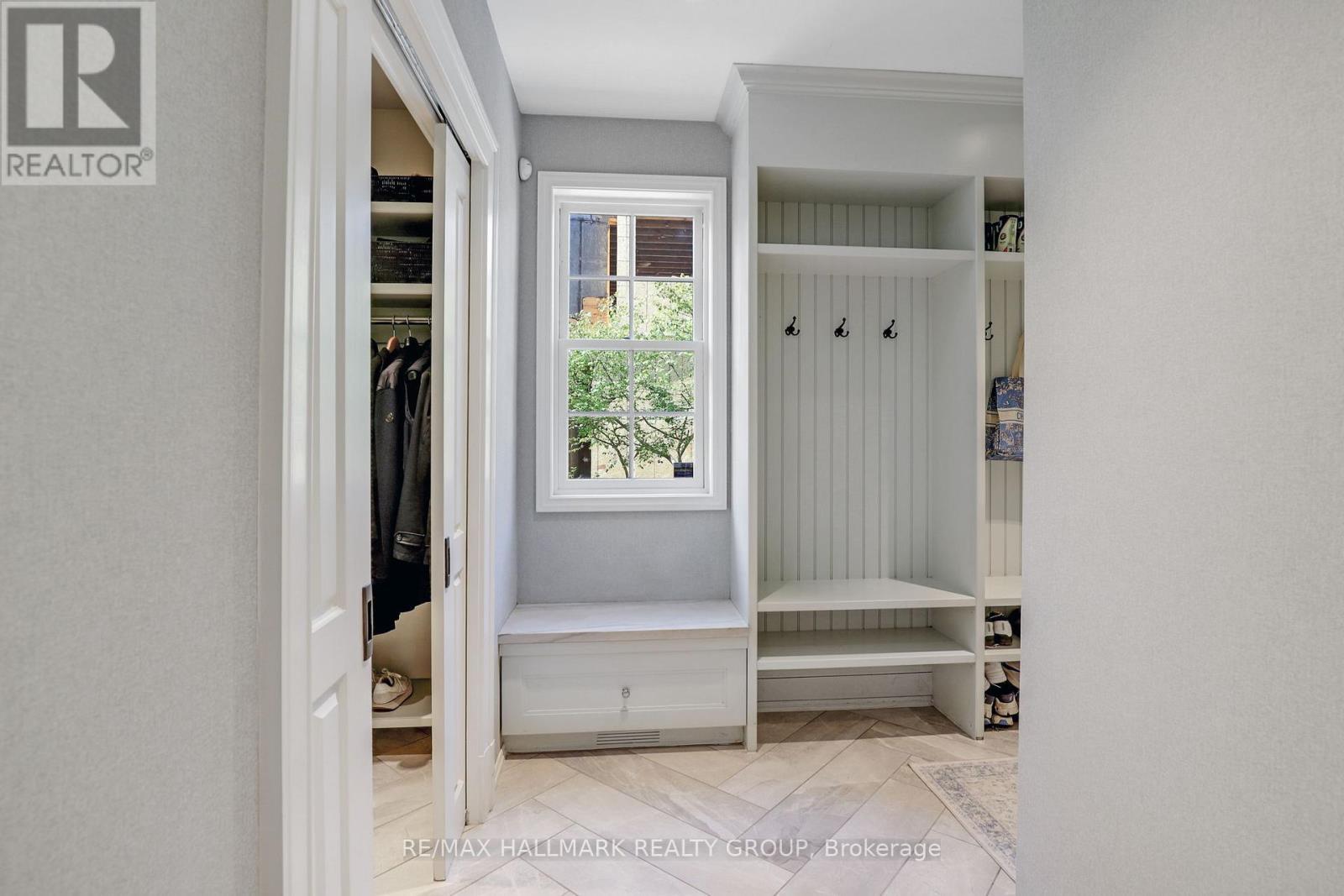 525 Piccadilly Avenue, Ottawa, ON - Indoor Photo Showing Other Room