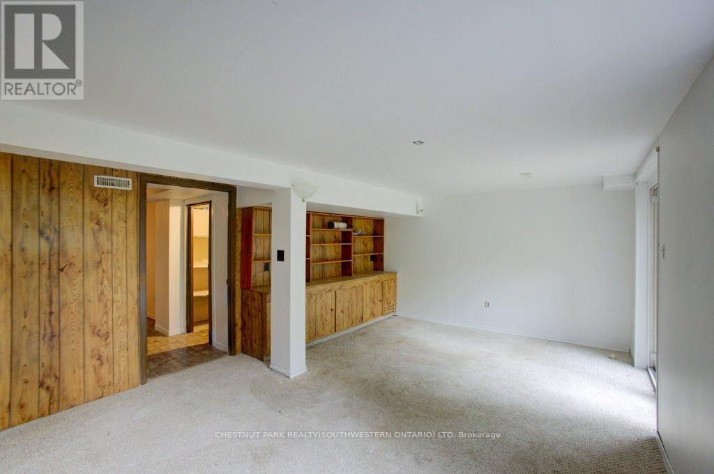 36 Fox Run, Barrie, ON - Indoor