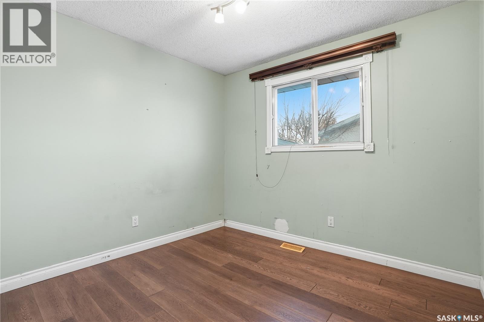 62 Vernon Crescent, Regina, SK - Indoor Photo Showing Other Room