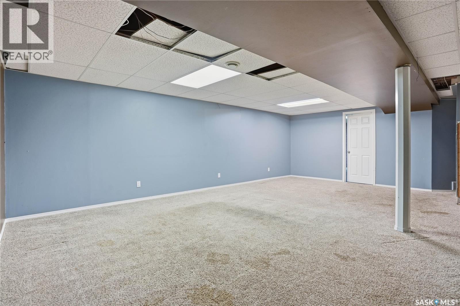 62 Vernon Crescent, Regina, SK - Indoor