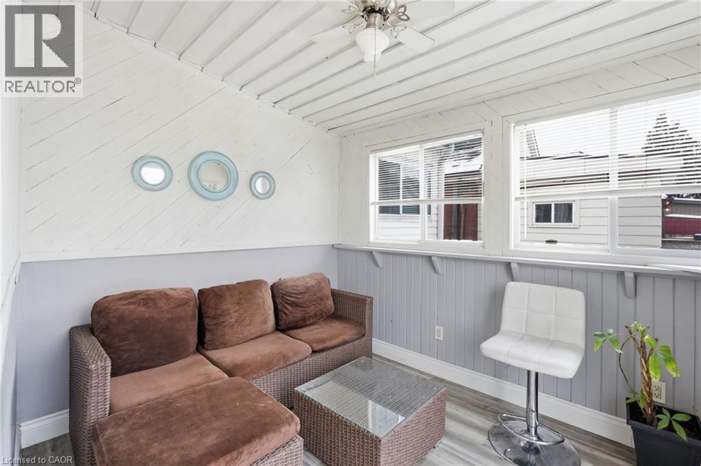 20 East 18Th Street, Hamilton, ON -