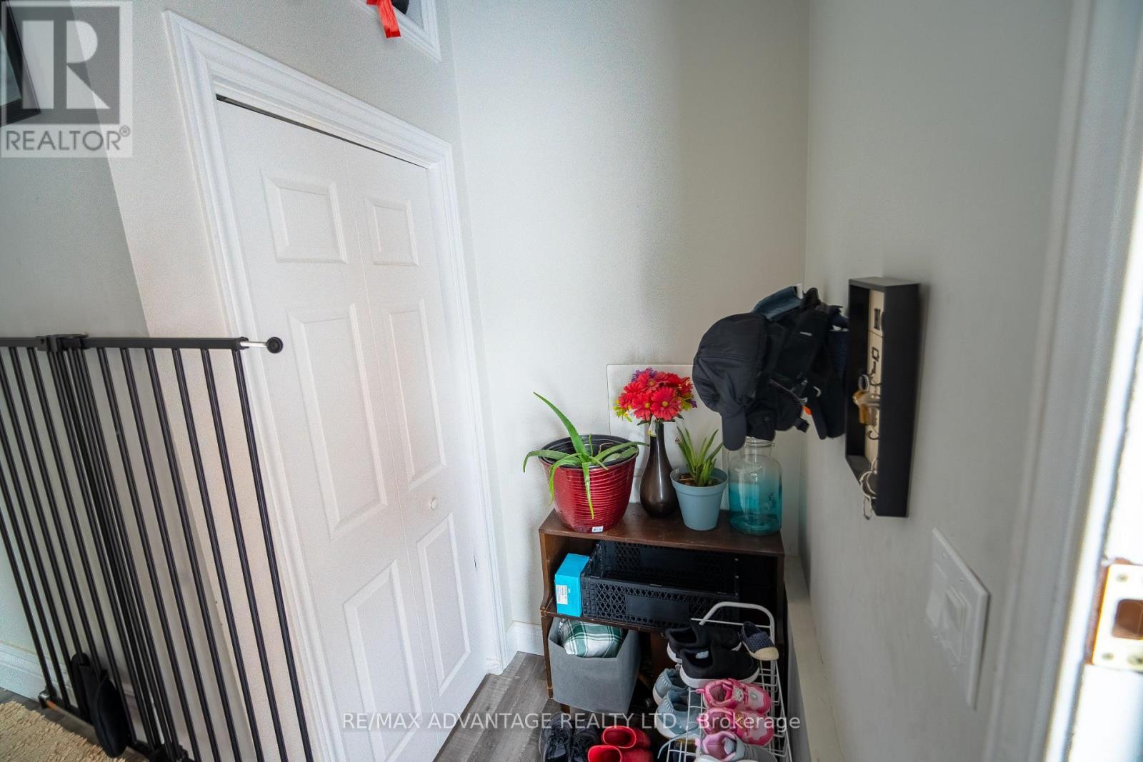 46 Forest Road, Cambridge, ON - Indoor Photo Showing Other Room