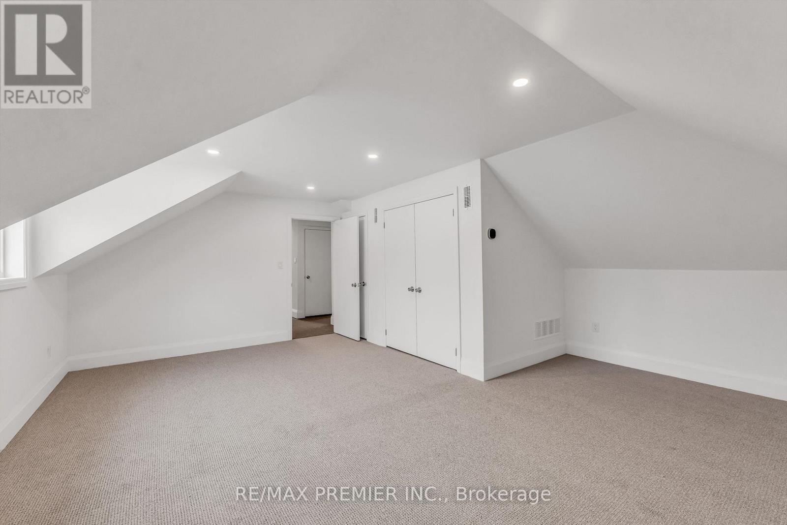 3Rd Floor - 5 Killarney Road, Toronto, ON