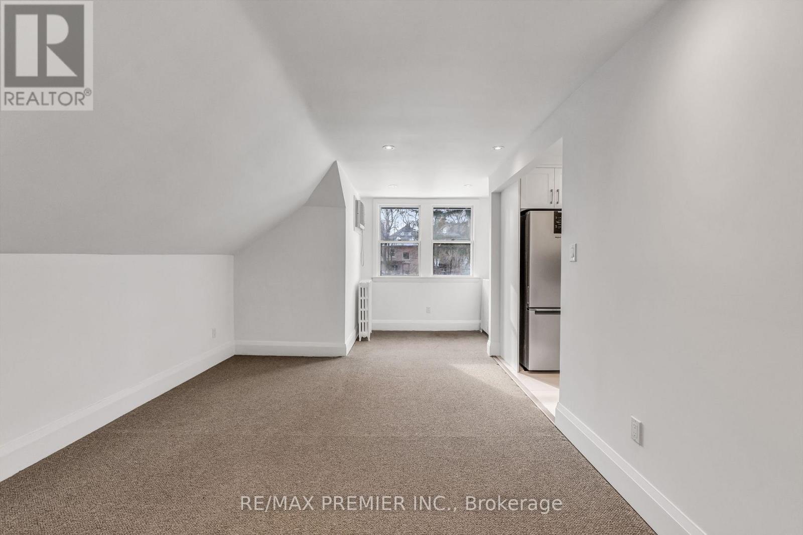 3Rd Floor - 5 Killarney Road, Toronto, ON