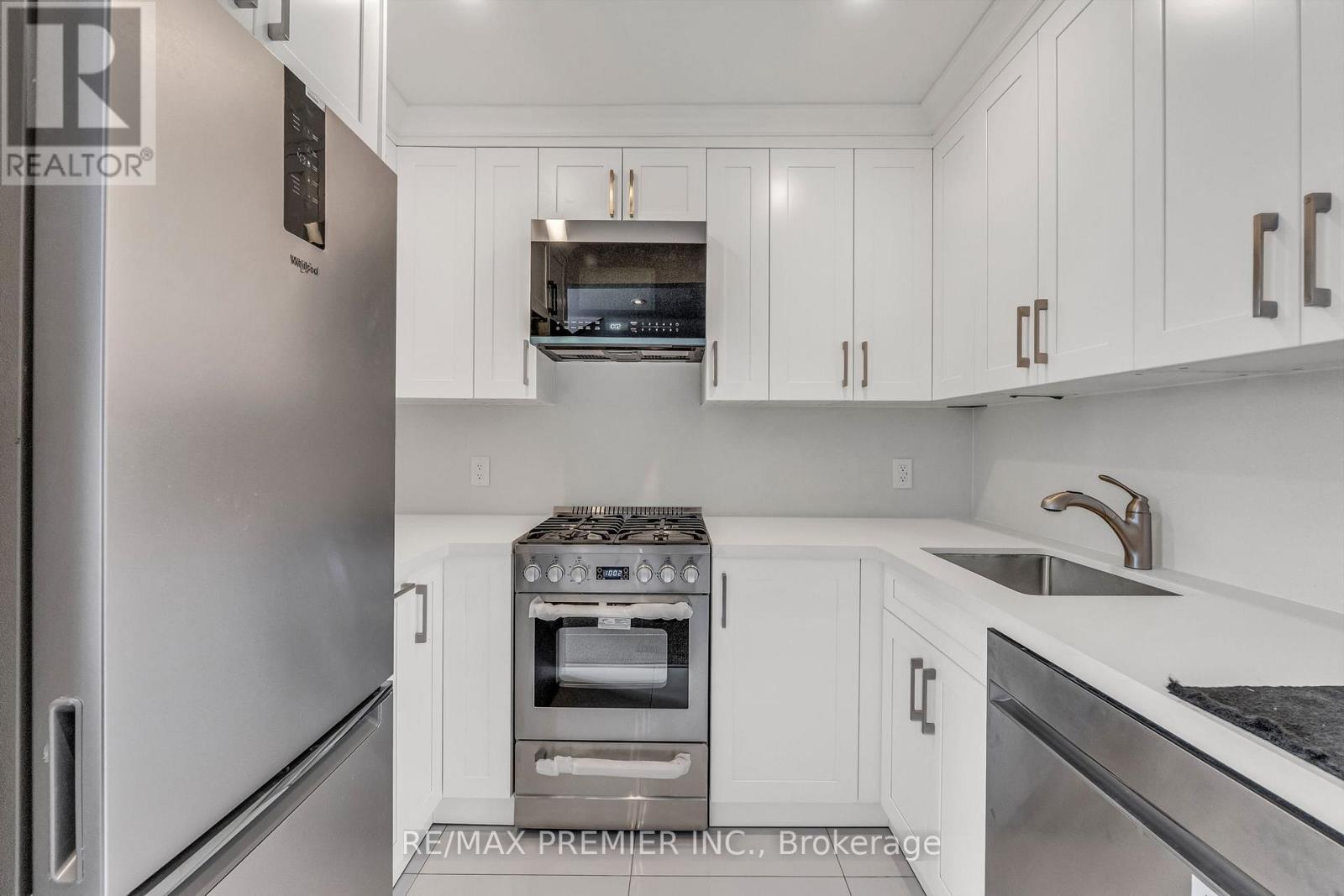 3Rd Floor - 5 Killarney Road, Toronto, ON