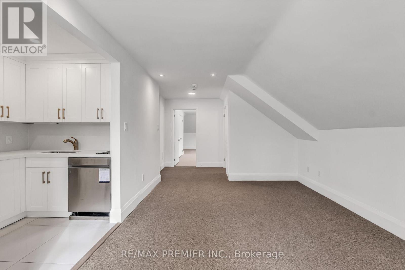 3Rd Floor - 5 Killarney Road, Toronto, ON