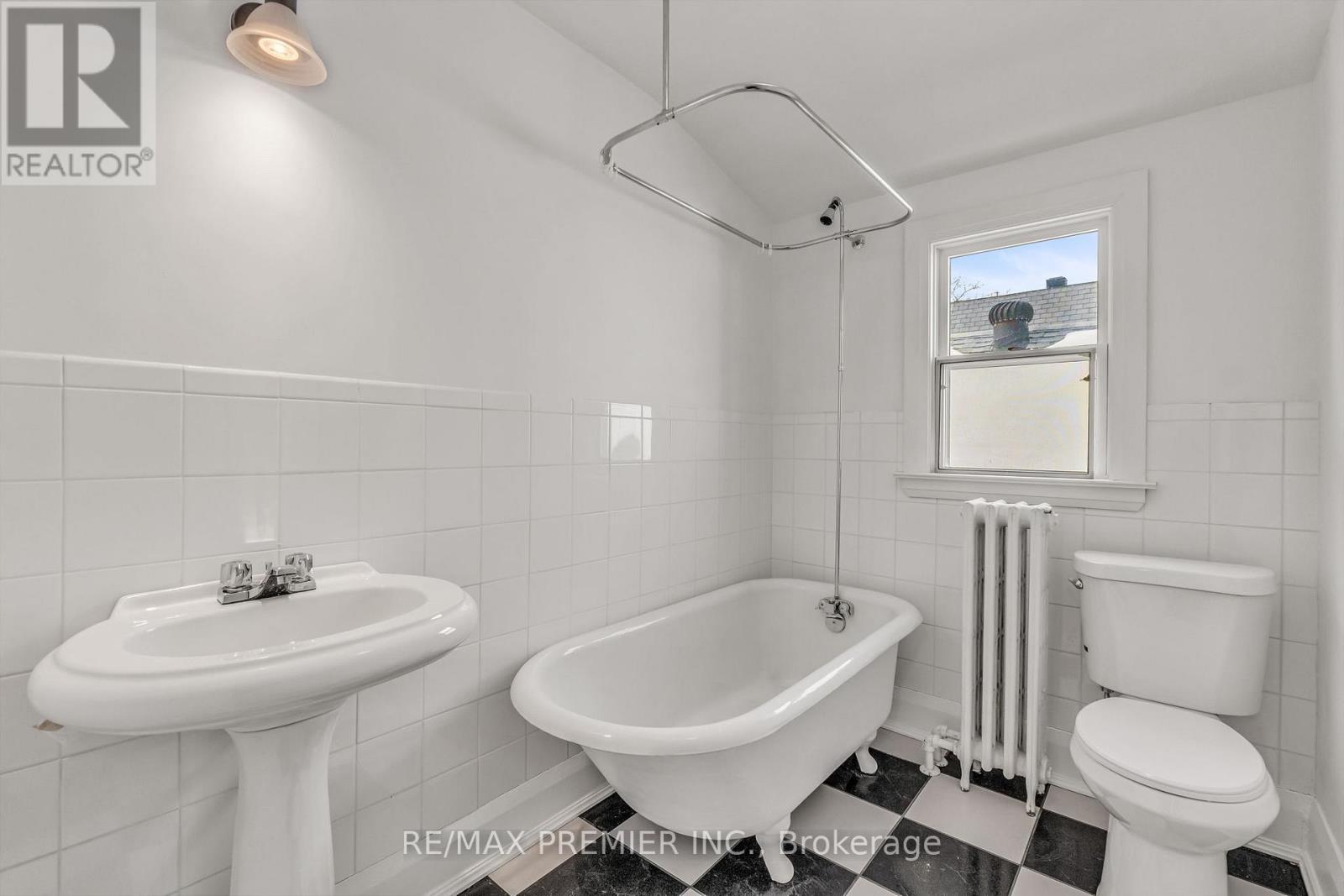 3Rd Floor - 5 Killarney Road, Toronto, ON