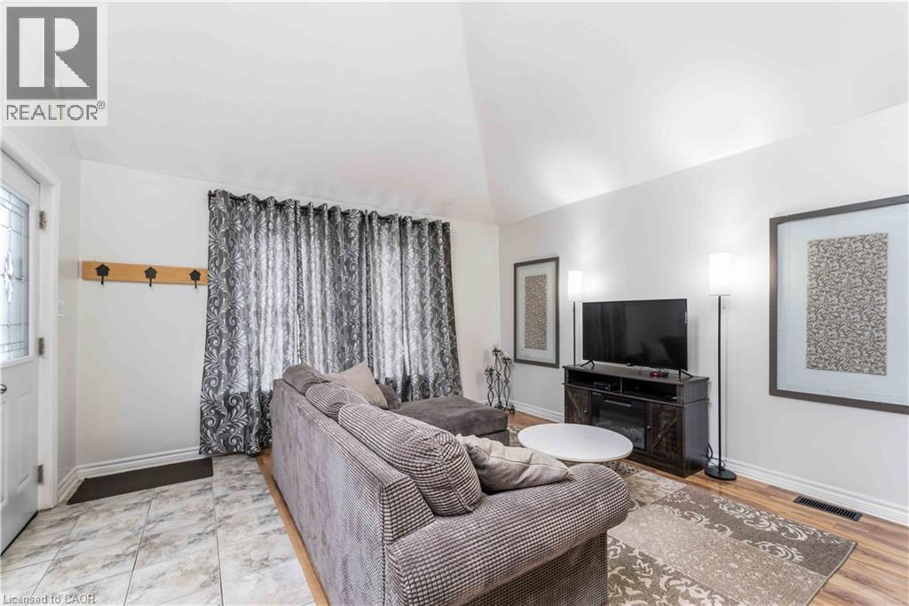 74 Province Street N, Hamilton, ON - Indoor