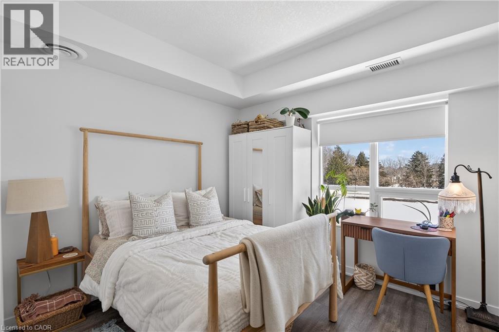 16 Markle Crescent Unit# 509, Ancaster, ON - Indoor Photo Showing Bedroom