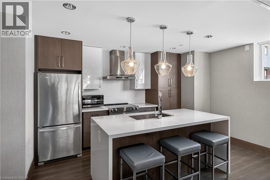 16 Markle Crescent Unit# 509, Ancaster, ON - Indoor Photo Showing Kitchen With Upgraded Kitchen
