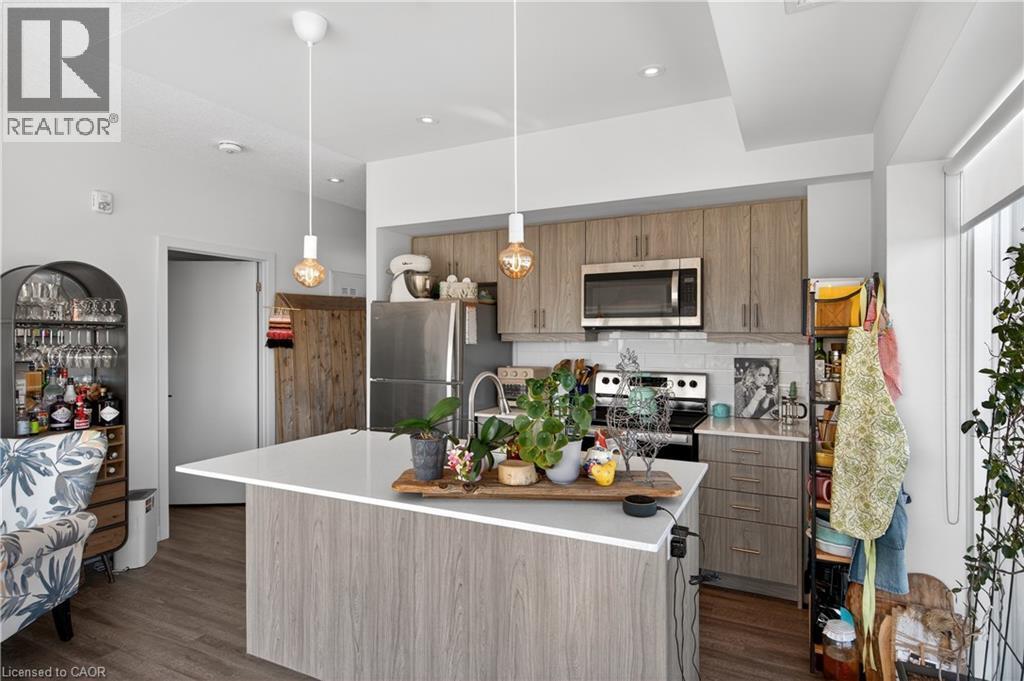 16 Markle Crescent Unit# 509, Ancaster, ON - Indoor Photo Showing Kitchen With Upgraded Kitchen