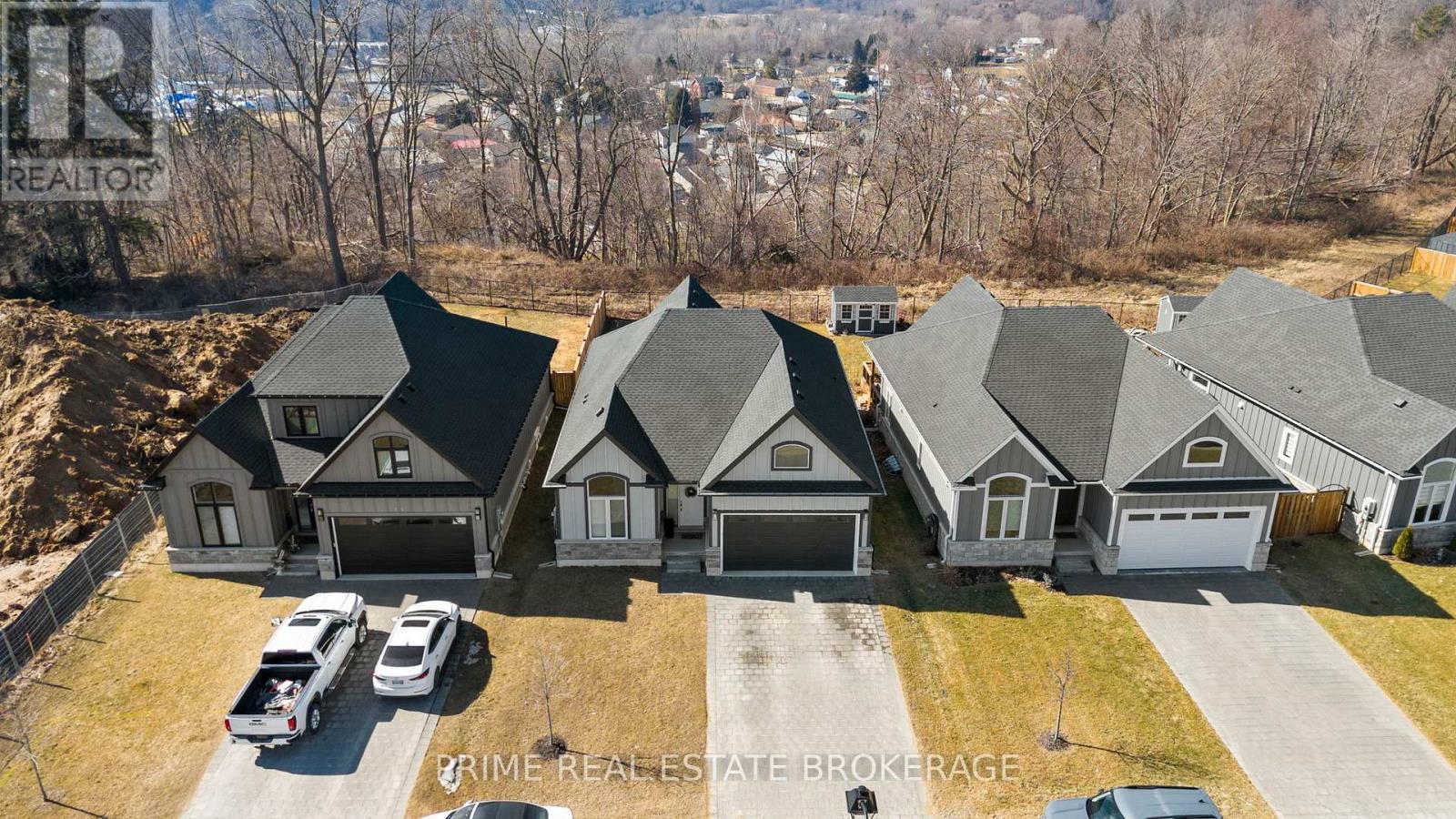15 Compass Trail, Central Elgin, ON - Outdoor With Facade