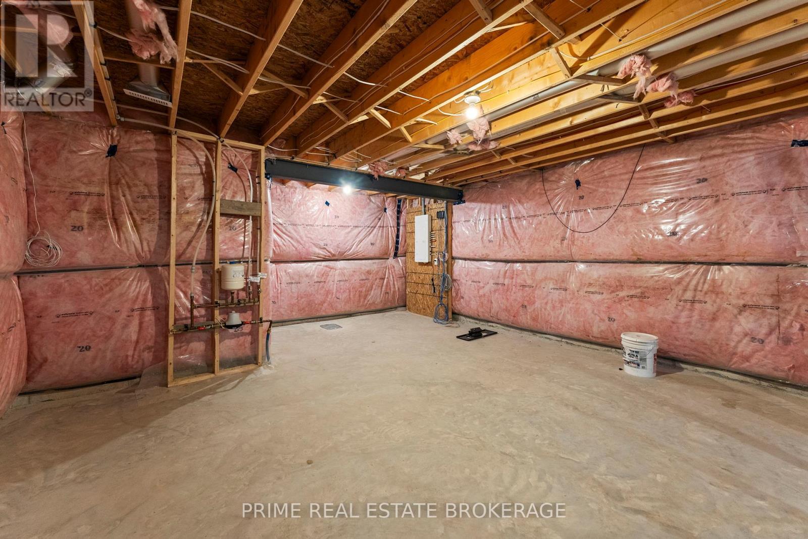 15 Compass Trail, Central Elgin, ON - Indoor Photo Showing Basement