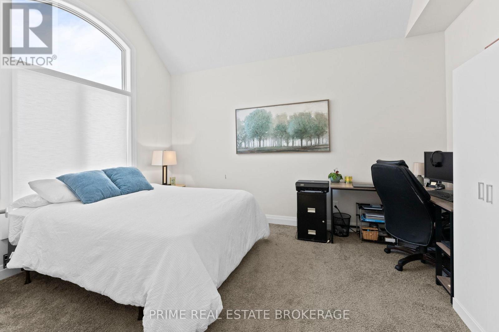 15 Compass Trail, Central Elgin, ON - Indoor Photo Showing Bedroom