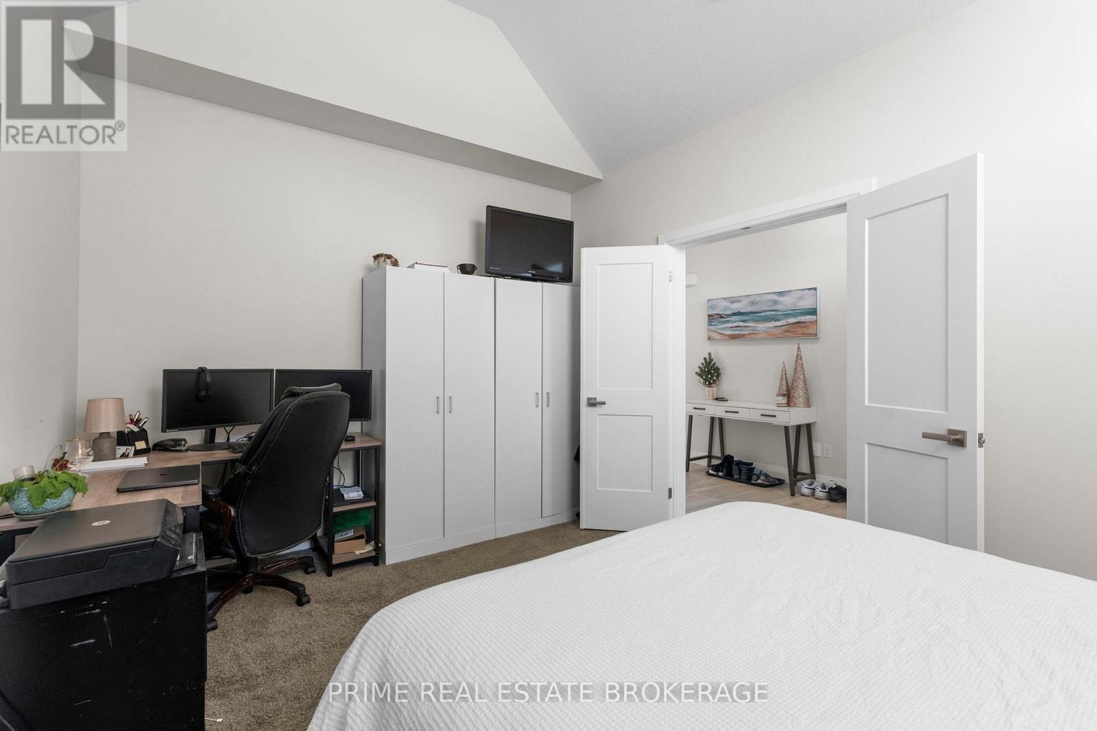 15 Compass Trail, Central Elgin, ON - Indoor Photo Showing Bedroom