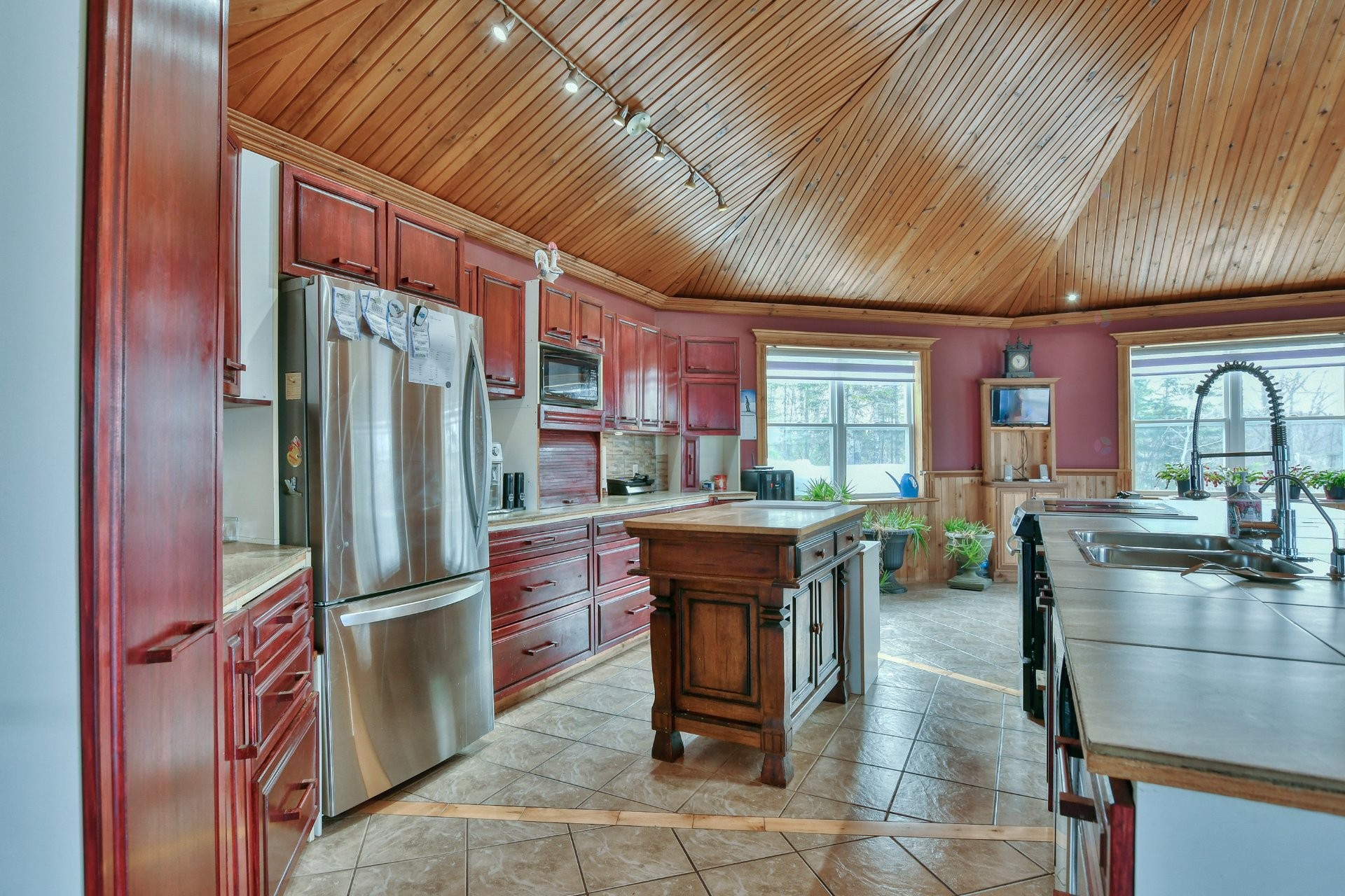 Cuisine - 178 15E Avenue, Saint-Adolphe-D'Howard, QC - Indoor Photo Showing Kitchen