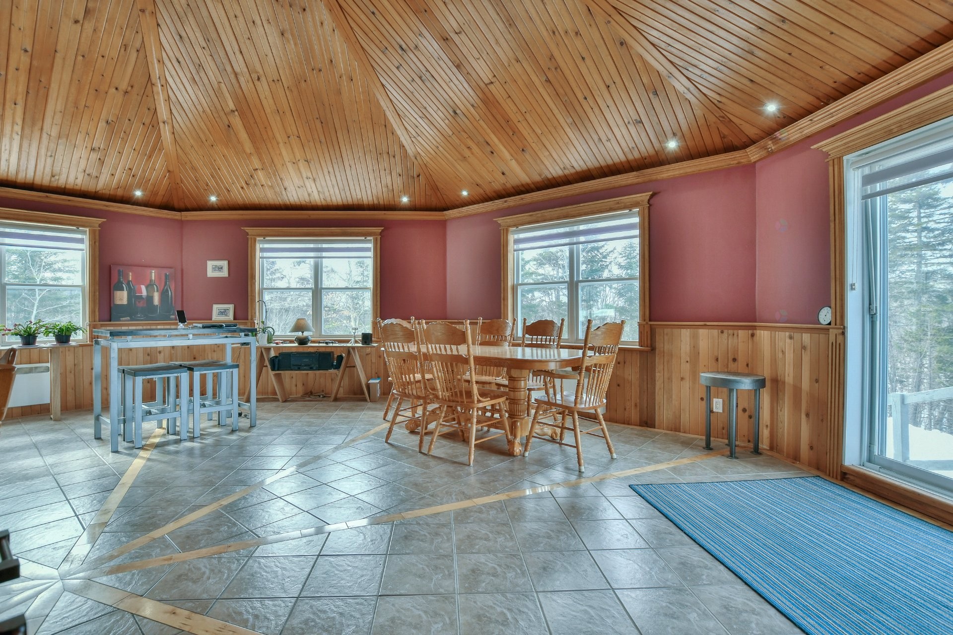 Salle à manger - 178 15E Avenue, Saint-Adolphe-D'Howard, QC - Indoor Photo Showing Dining Room